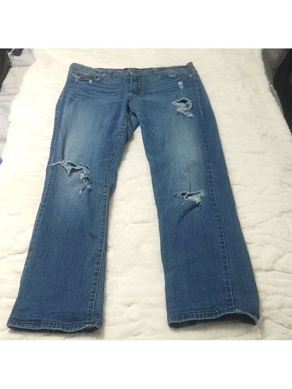 Flying Monkey size 30 Mid-Rise Straight Distressed jeans